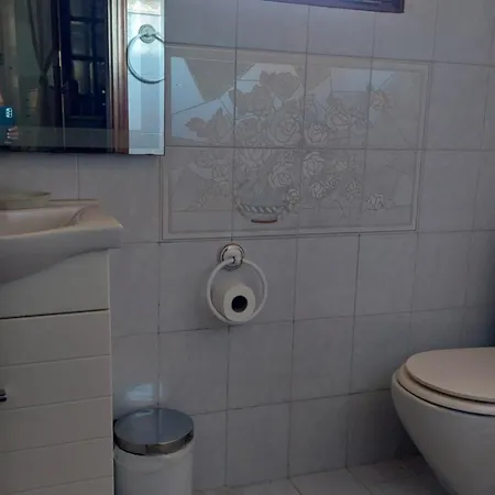 Hotel Uniquelivadi